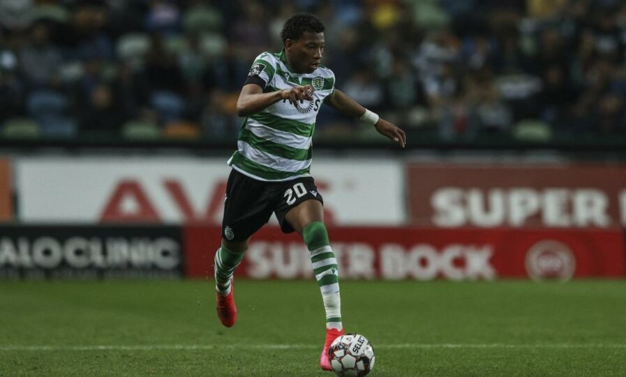 En enero de 2019 fue transferido al Sporting de Lisboa. El 16 de septiembre del mismo año hizo su debut como titular en un partido oficial.